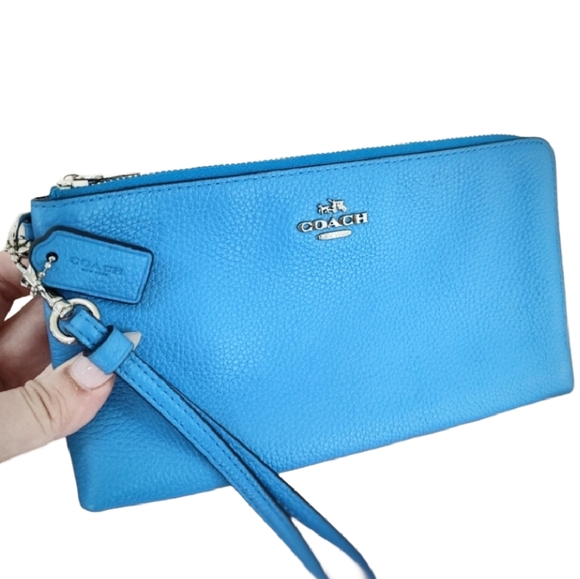 Coach Handbags - Coach Double Zip Wristlet / Clutch Blue Corner Zip